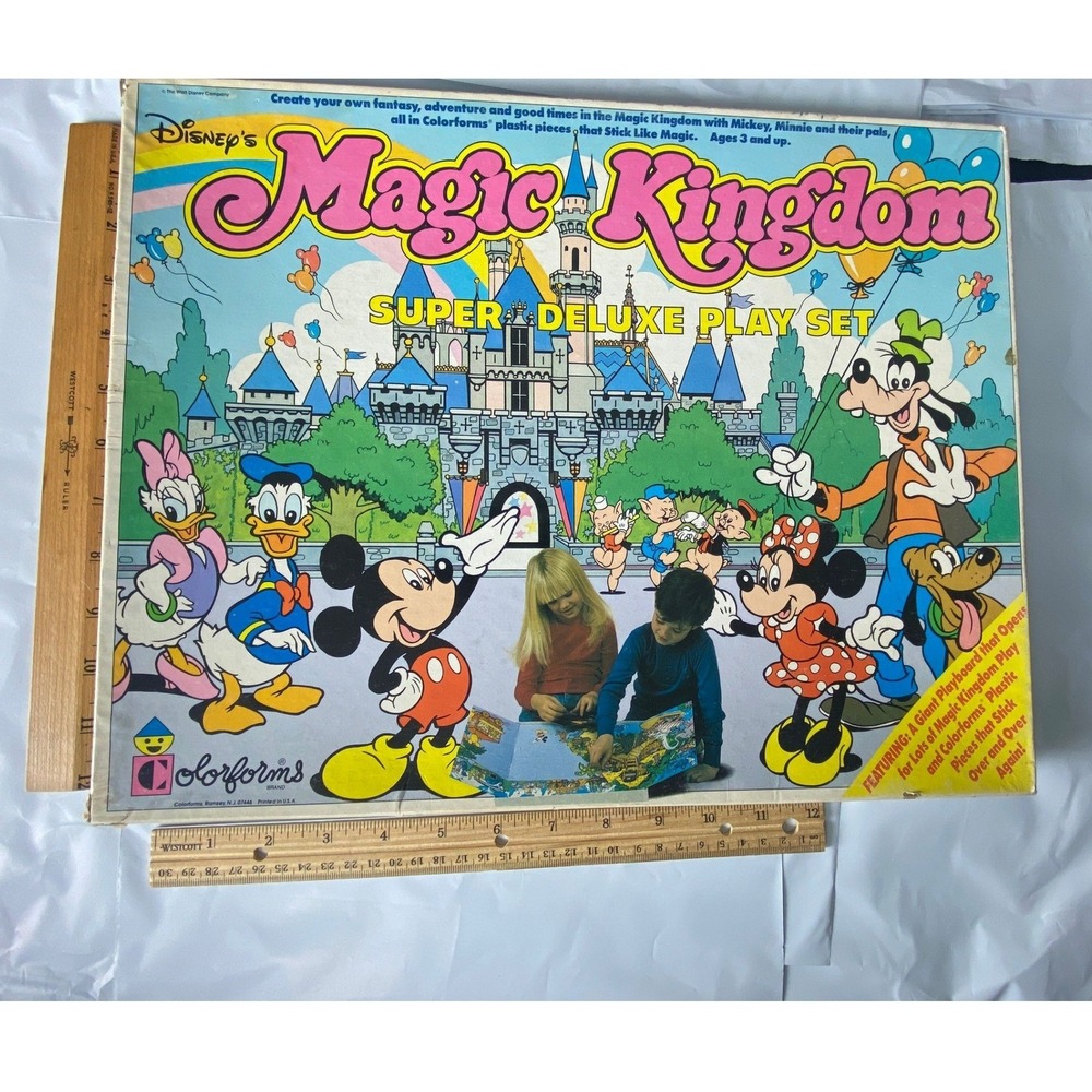Disney Magic Kingdom Colorforms Super Deluxe Play Set Vintage 1980s